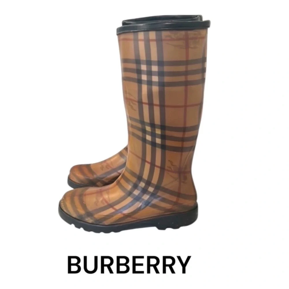 Authentic Burberry luxury designer signature tall waterproof rain boots Girls 4